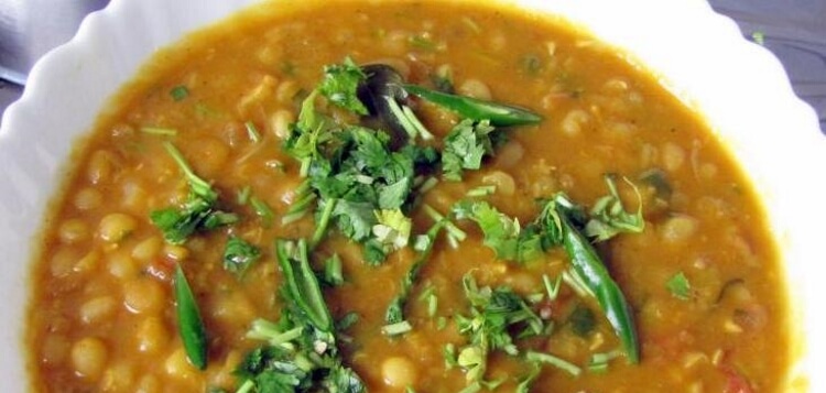 WHITE PEAS CURRY