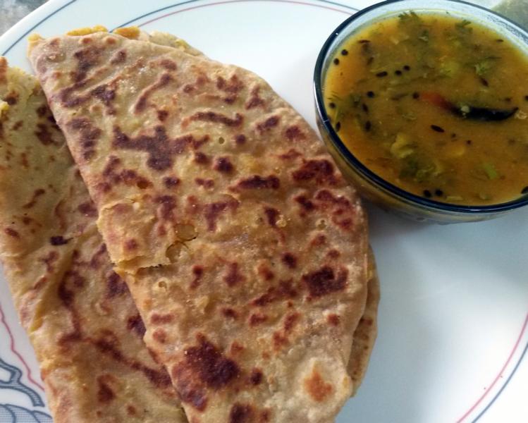 PURAN POLI WITH AMTI / FLATBREAD WITH SWEET STUFFING AND TANGY SAUCE